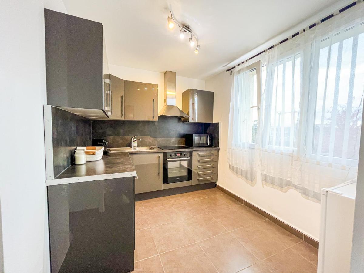 Suite Fanette Venissieux Exterior photo
